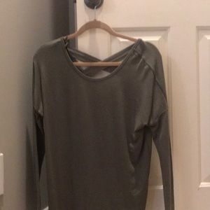 Lone sleeve Garage top